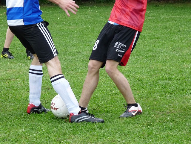 尽管处境尴 尽管处境尴